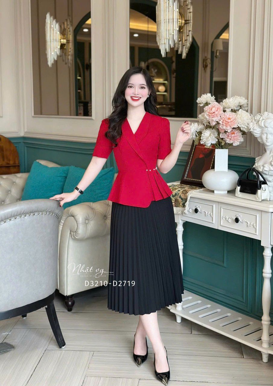 Áo peplum xếp ly đính hạt ngọc - D3210