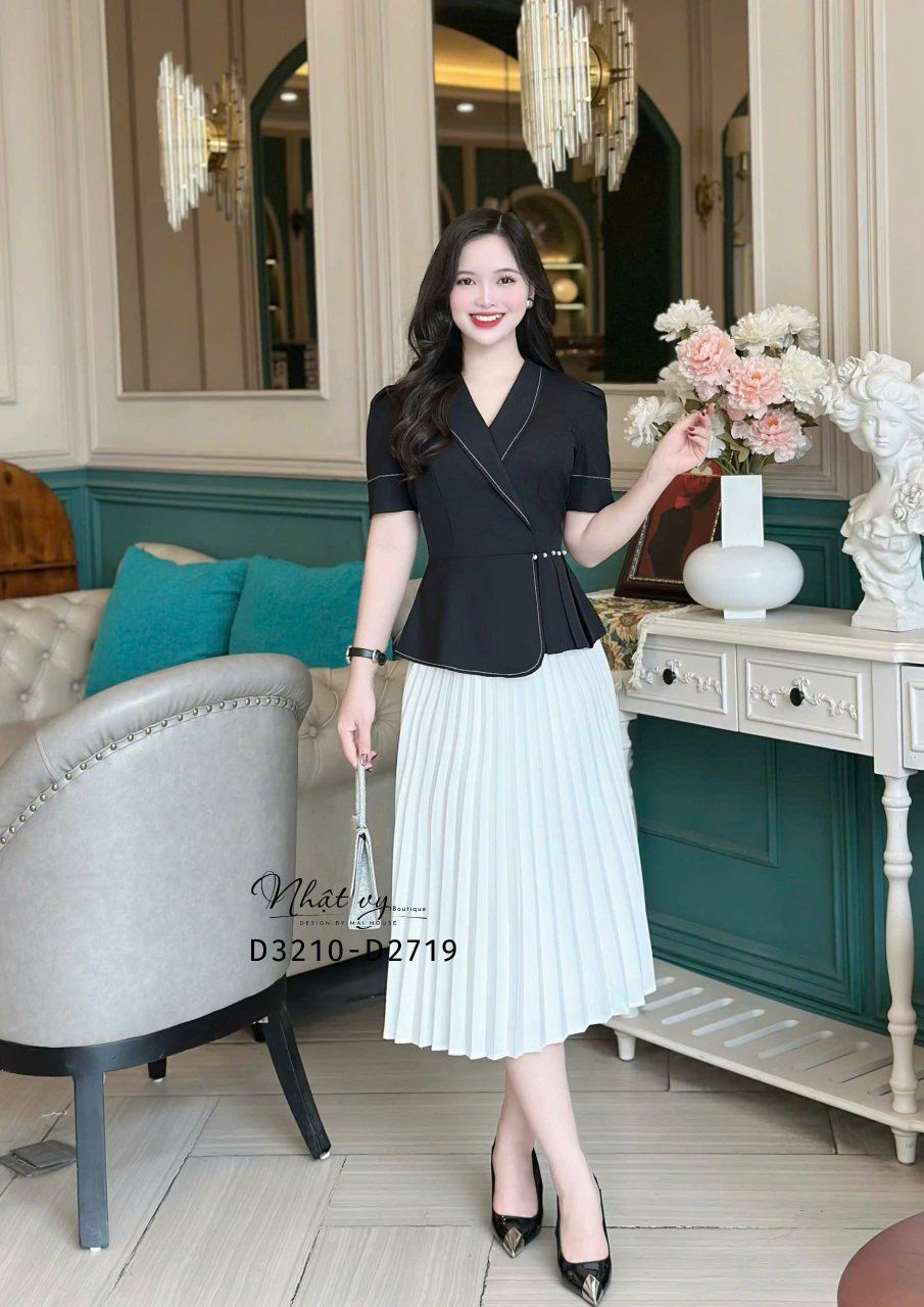 Áo peplum xếp ly đính hạt ngọc - D3210