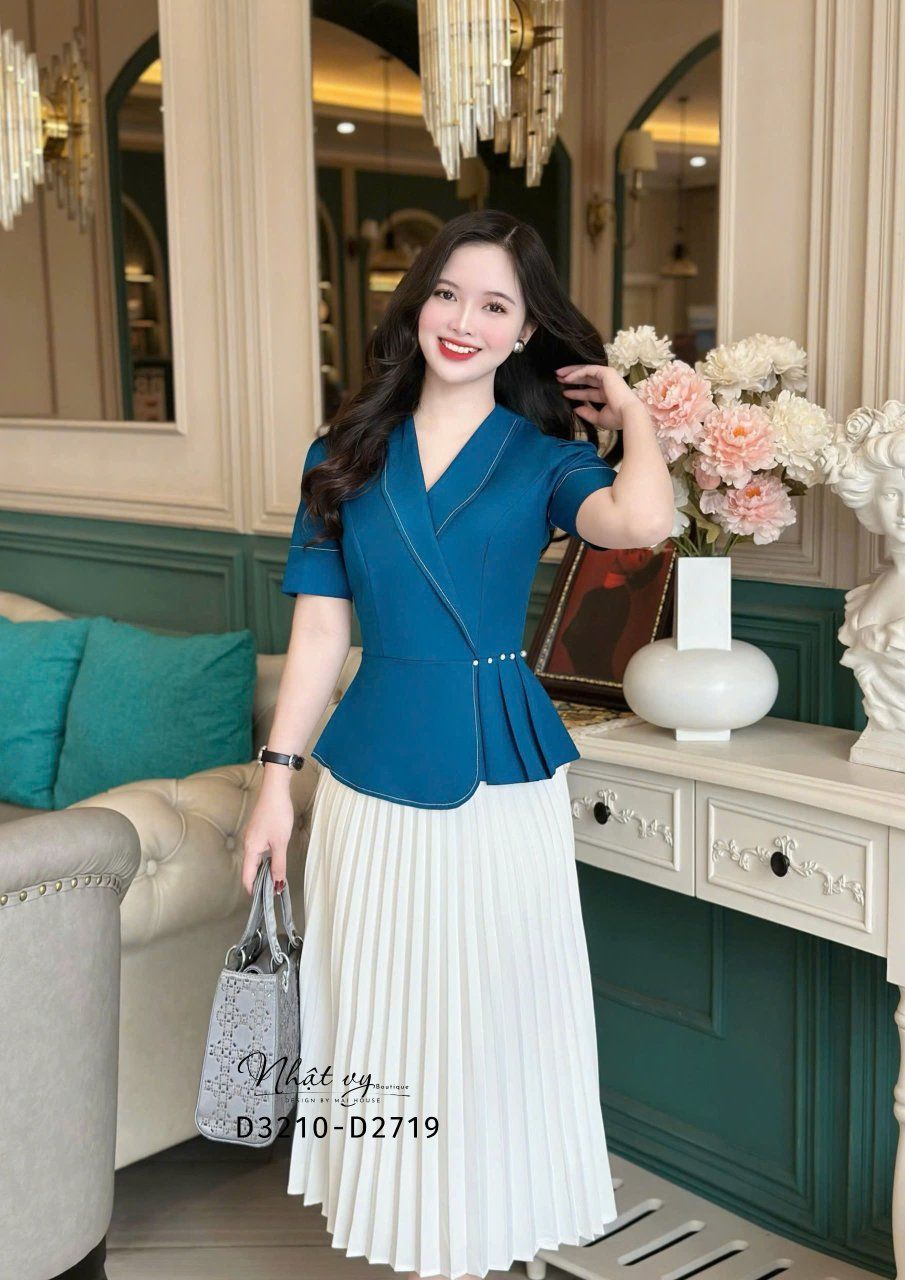 Áo peplum xếp ly đính hạt ngọc - D3210