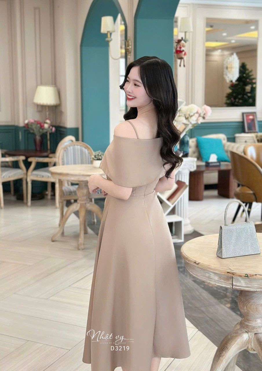 Set đầm 2 dây dáng xoè kèm áo khoác trễ vai - D3219
