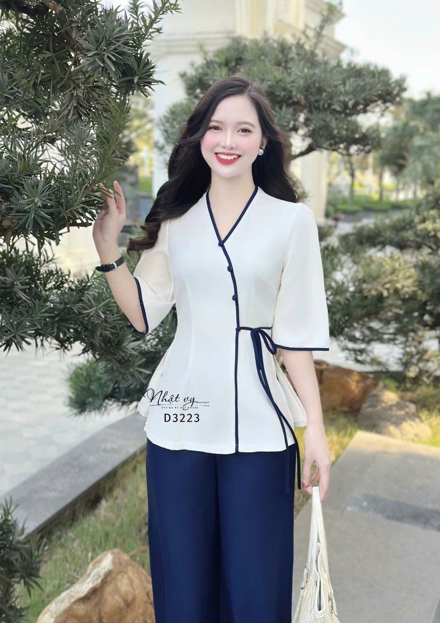 Set đồ lam cổ V cột dây eo - D3223