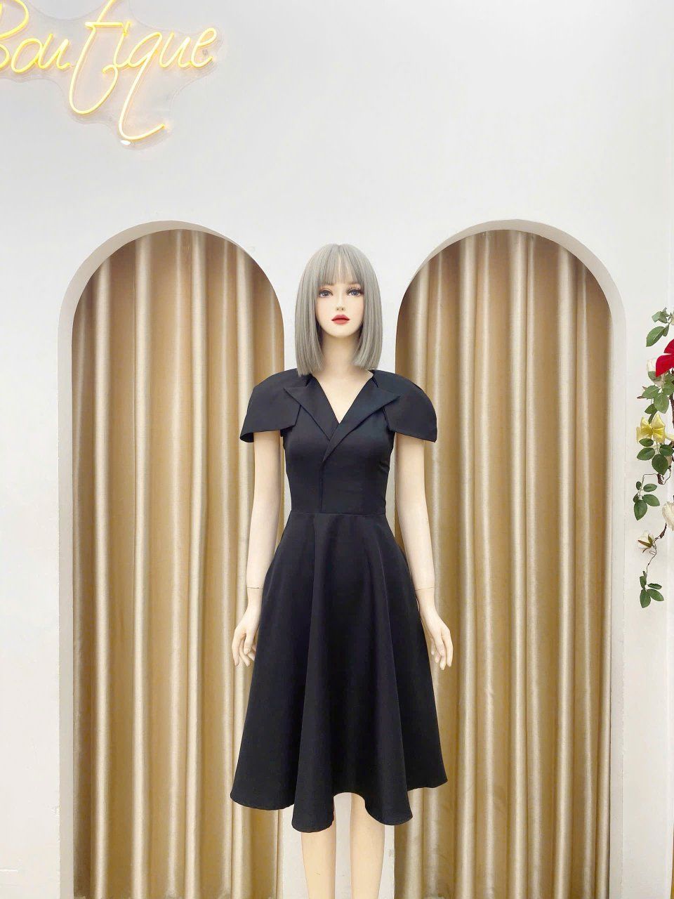 Đầm cổ V tay cách điệu form dáng xoè - D3226