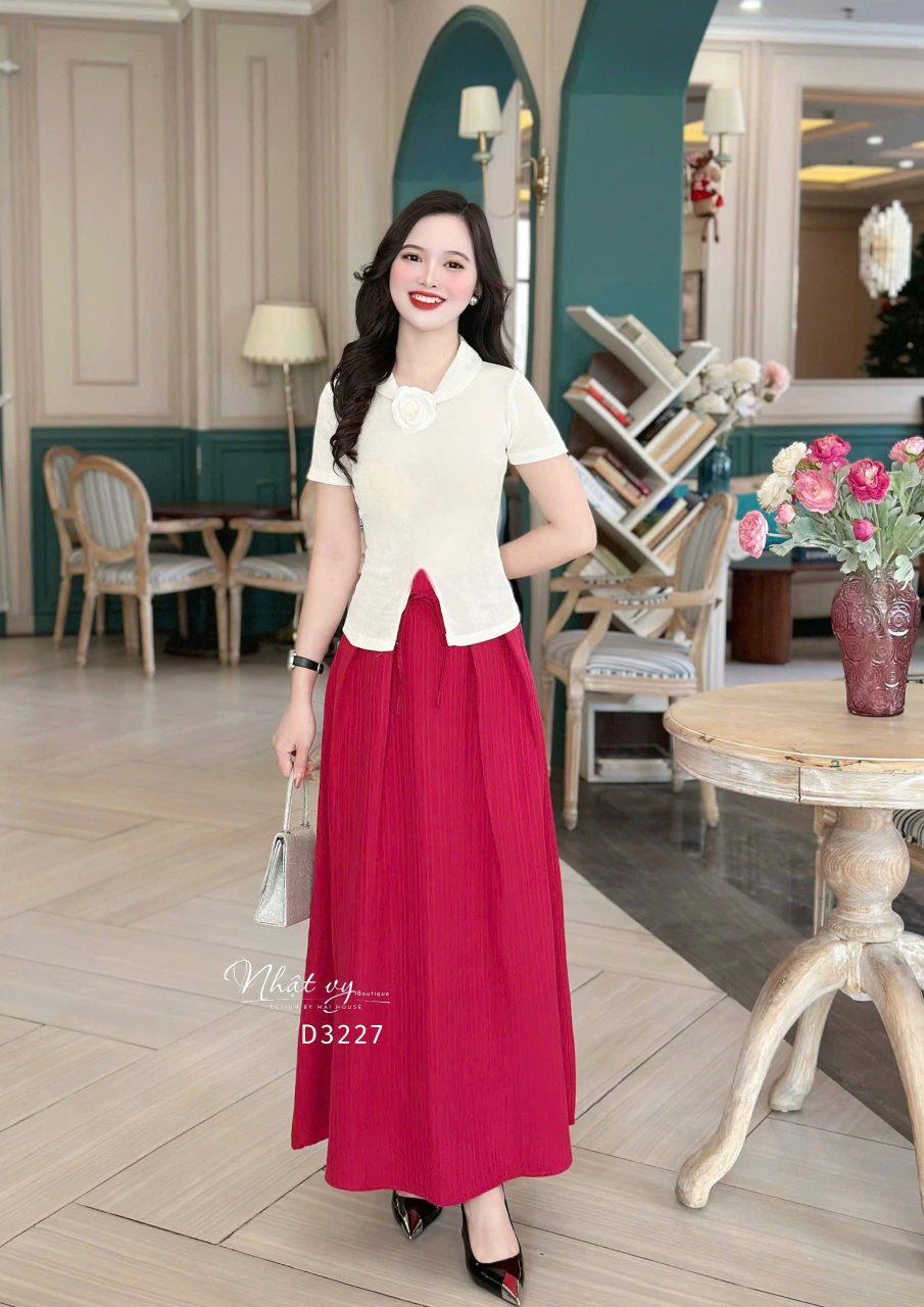Set áo thun cổ bèo cài hoa kèm chân váy dáng dài - D3227