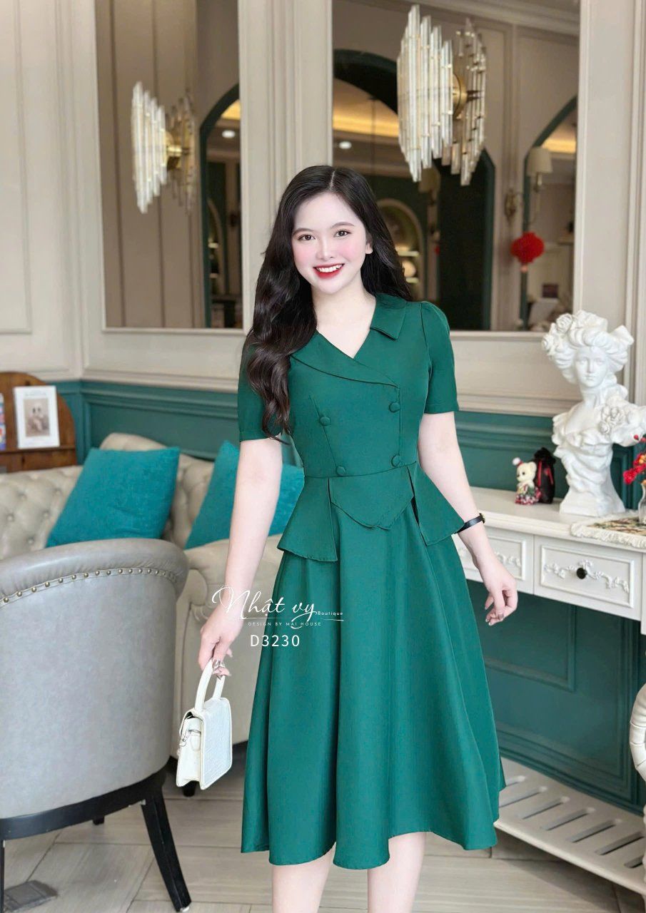 Đầm cổ V bèo cách điệu đính nút bọc form dáng xoè - D3230