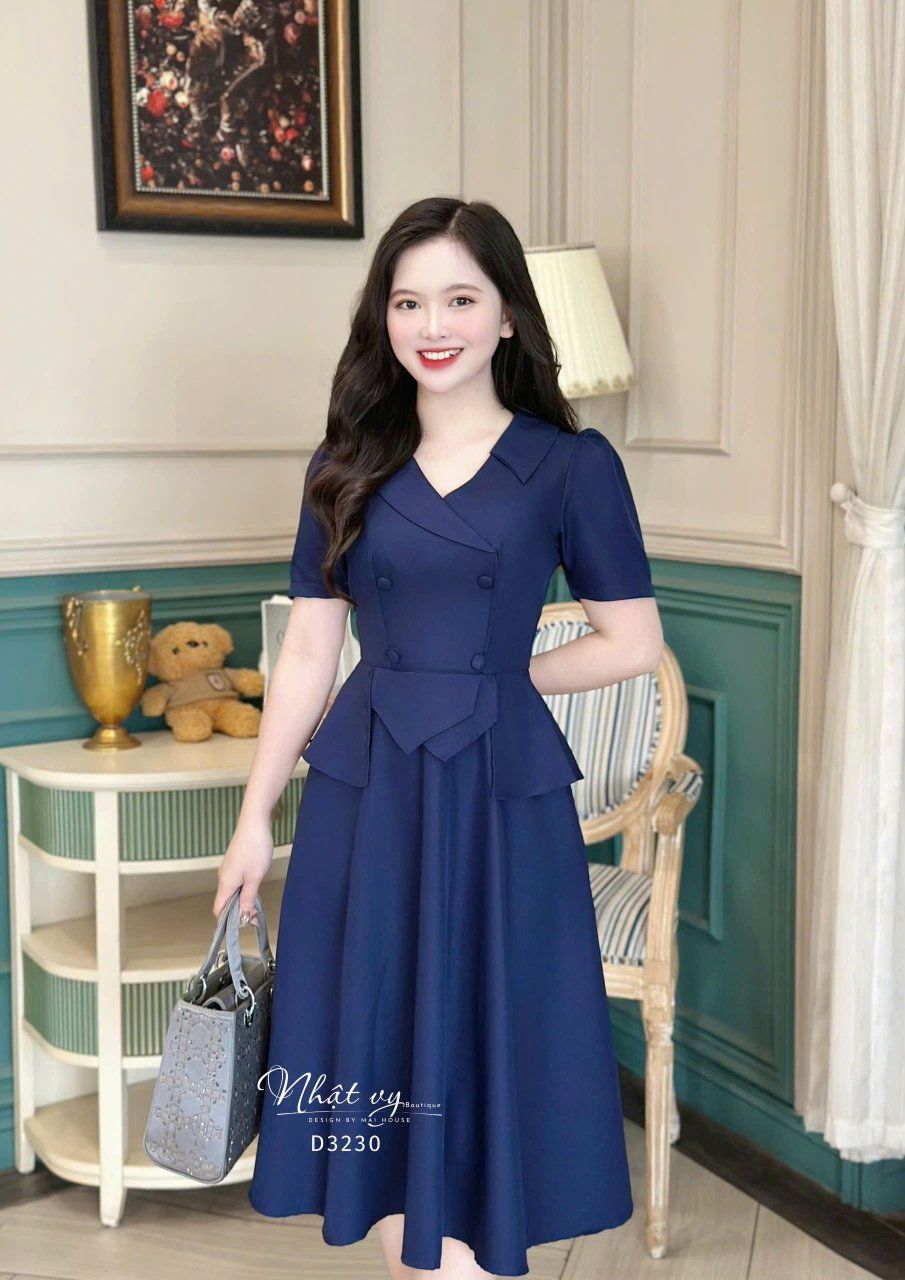 Đầm cổ V bèo cách điệu đính nút bọc form dáng xoè - D3230