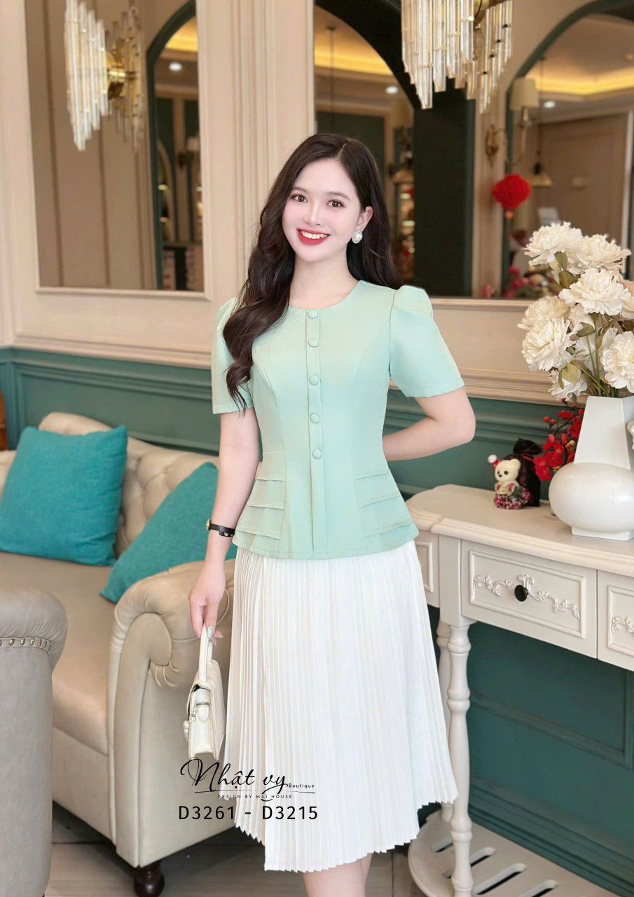 Áo peplum cổ tròn đính nút bọc - D3261
