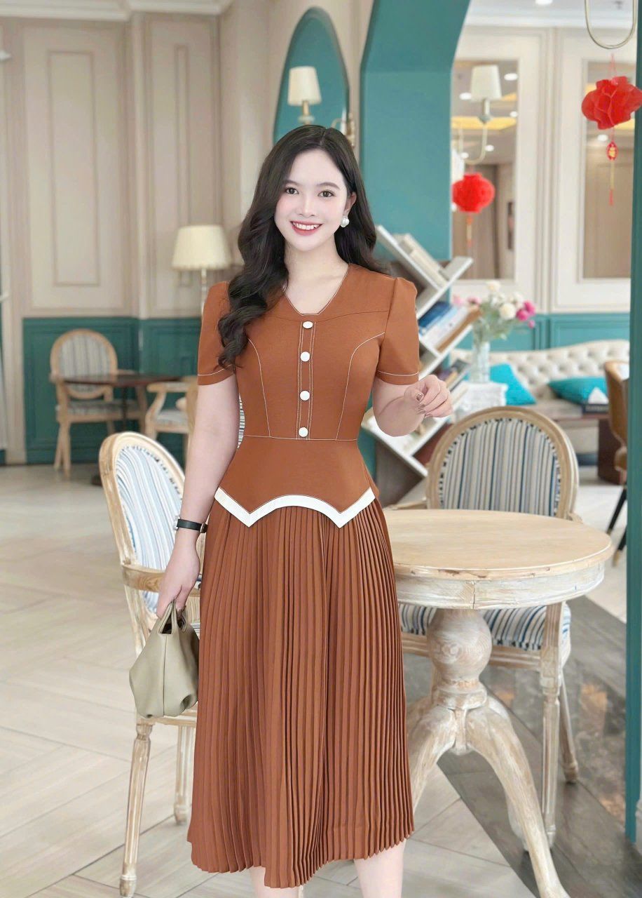 Đầm peplum viền chỉ cách điệu đính nút bọc - D3270