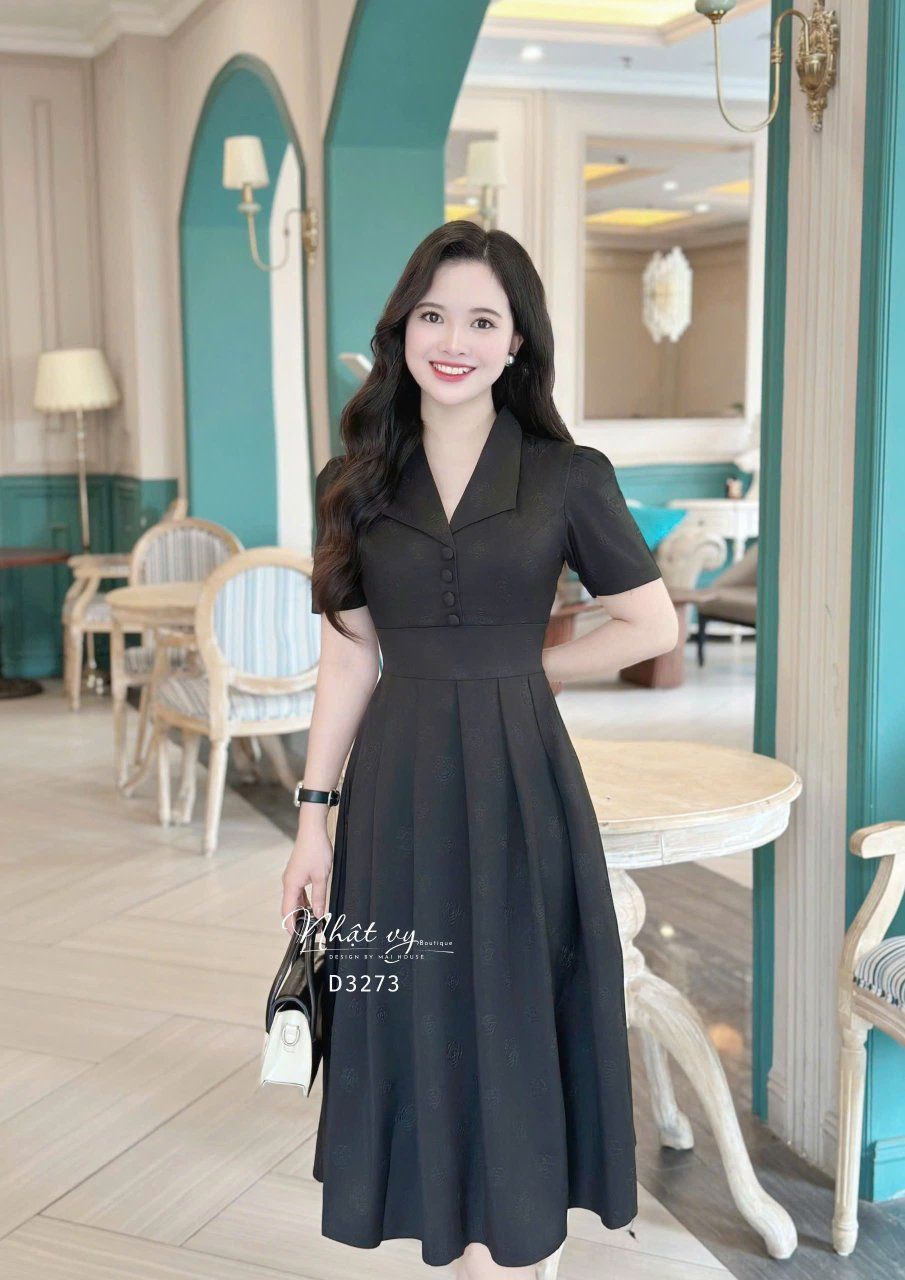 Đầm xốp hoa cổ V xếp ly đính nút bọc - D3273