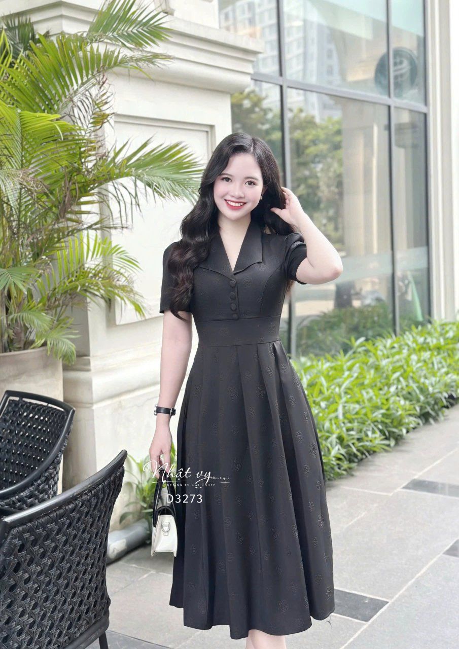 Đầm xốp hoa cổ V xếp ly đính nút bọc - D3273
