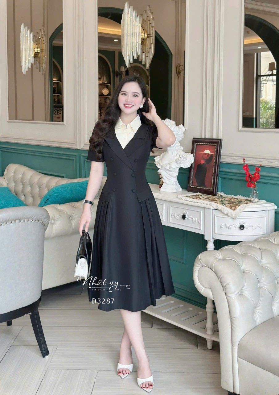 Đầm xếp ly dáng ôm đính nút bọc - D3287
