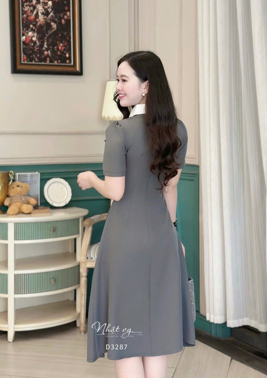 Đầm xếp ly dáng ôm đính nút bọc - D3287