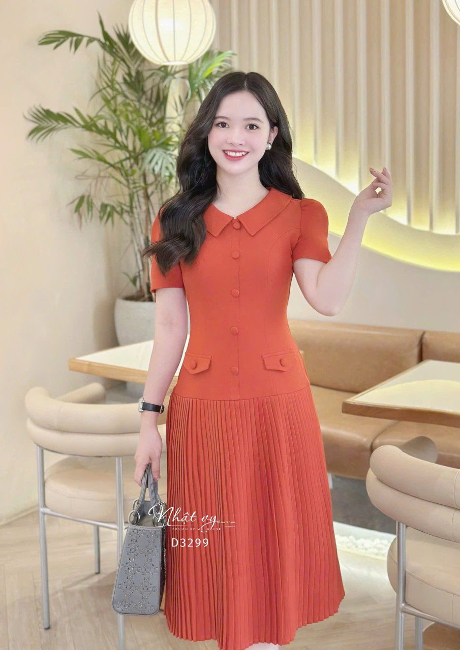 Đầm cổ tim đính nút bọc form dáng dài - D3299