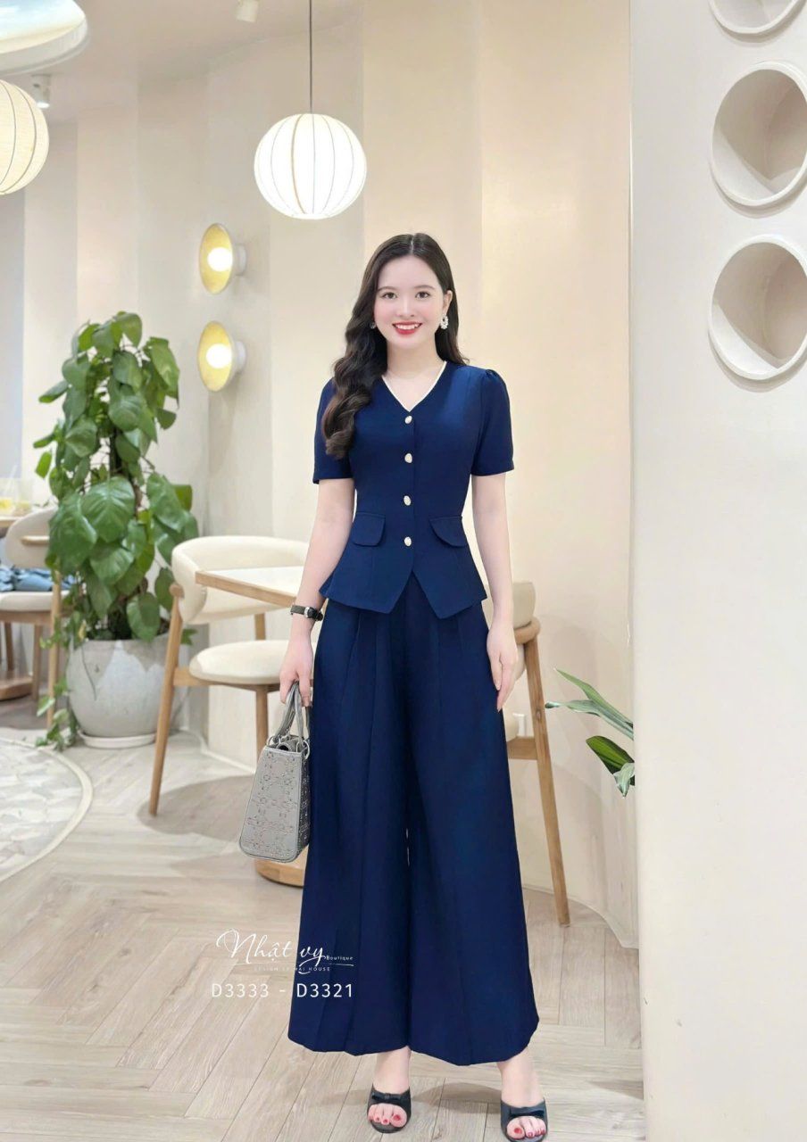 Áo peplum cổ tim đính túi giả - D3321