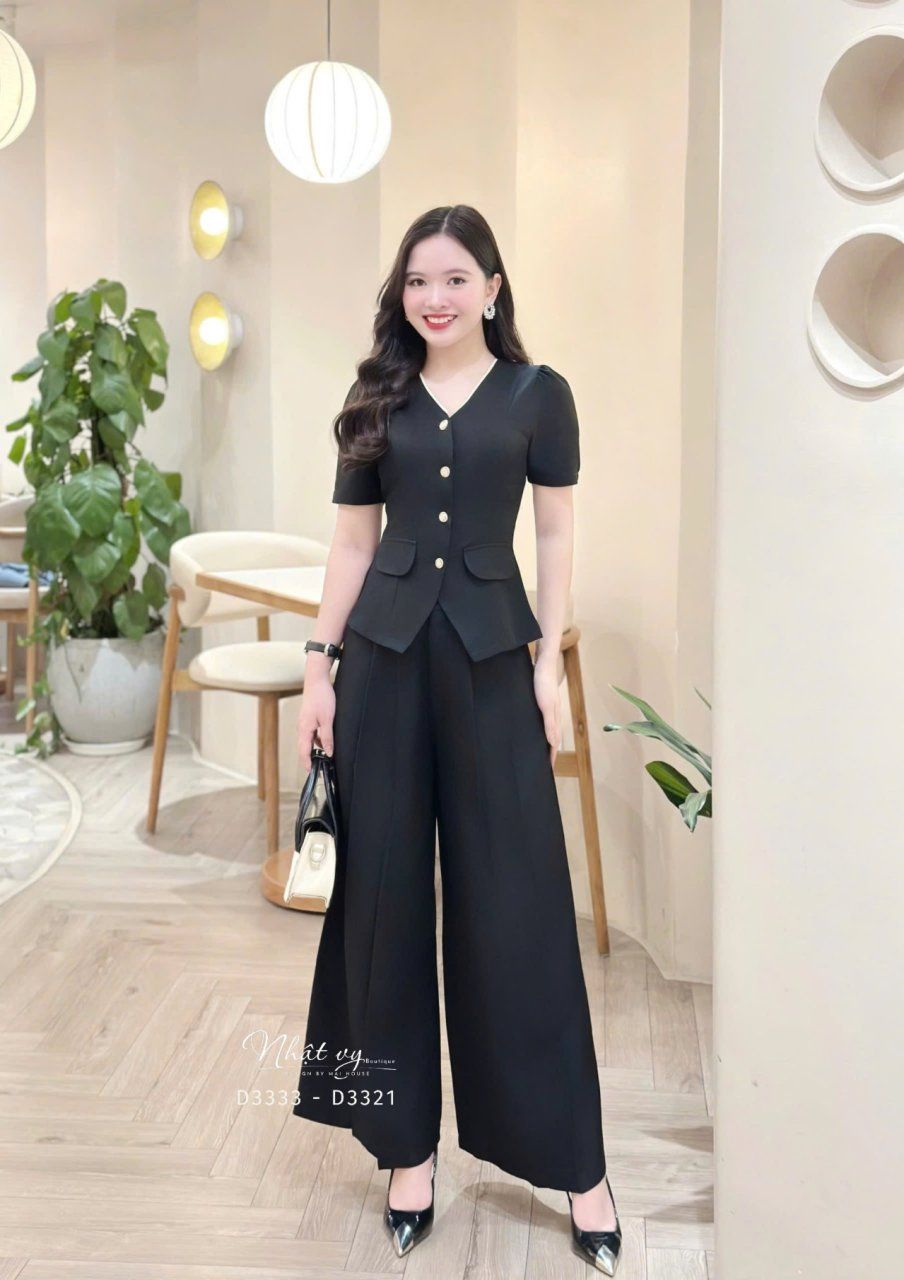 Áo peplum cổ tim đính túi giả - D3321