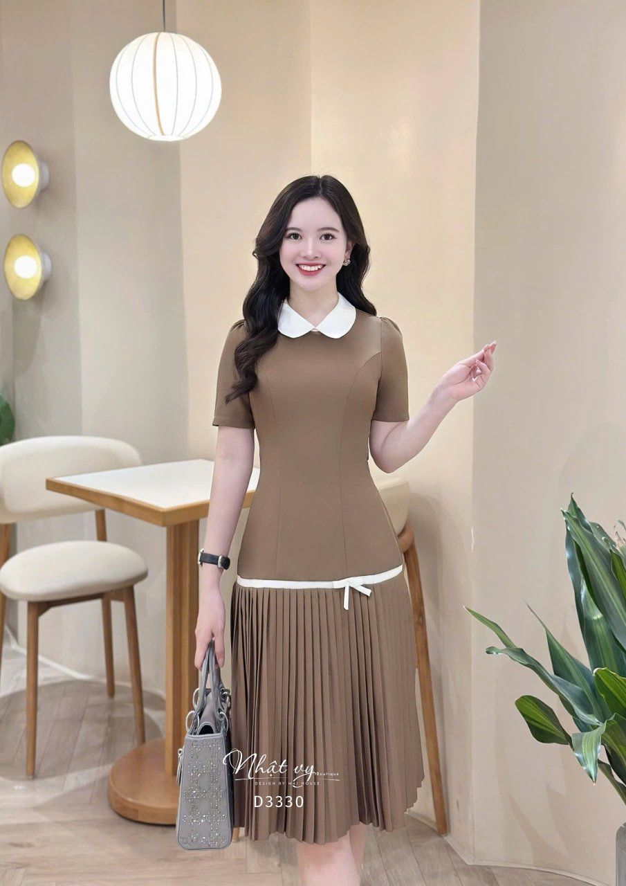 Đầm cổ tròn tà xếp ly phối viền nơ - D3330