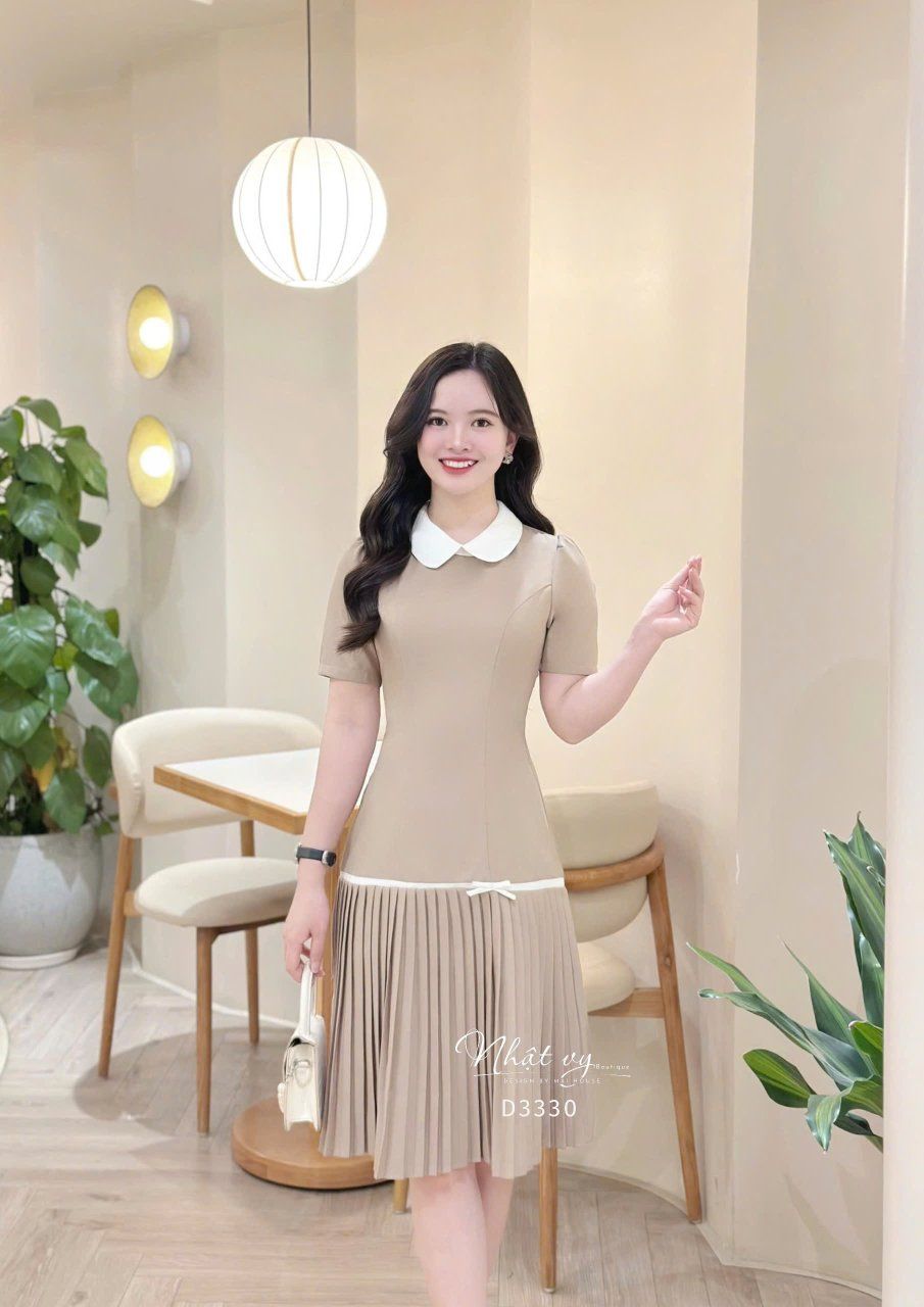 Đầm cổ tròn tà xếp ly phối viền nơ - D3330