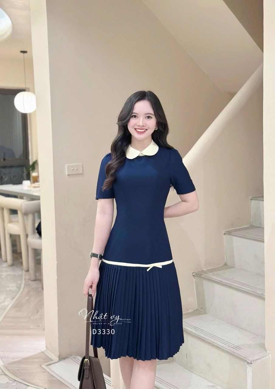 Đầm cổ tròn tà xếp ly phối viền nơ - D3330