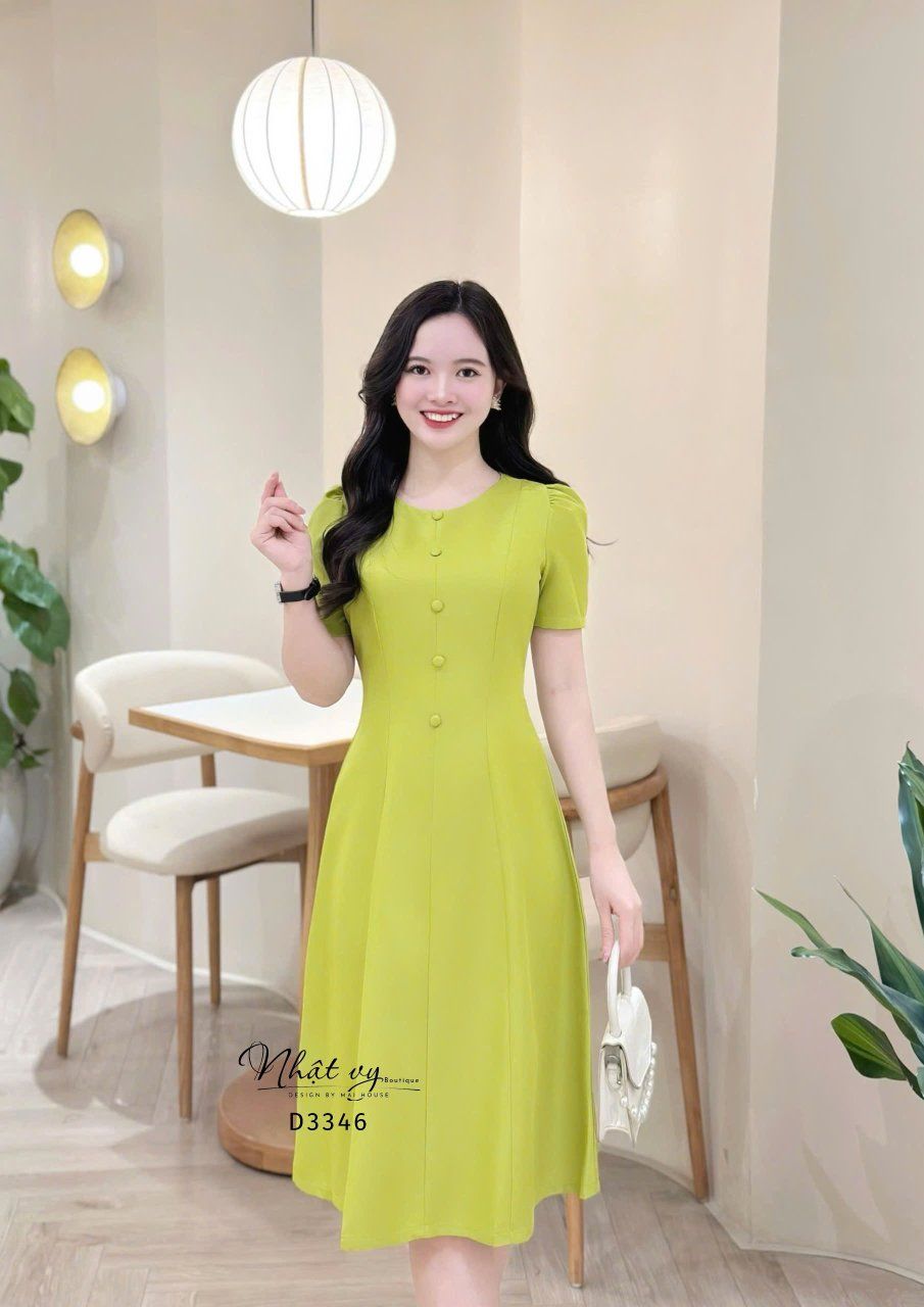 Đầm cổ tròn dáng ôm đơn giản đính cúc bọc - D3346