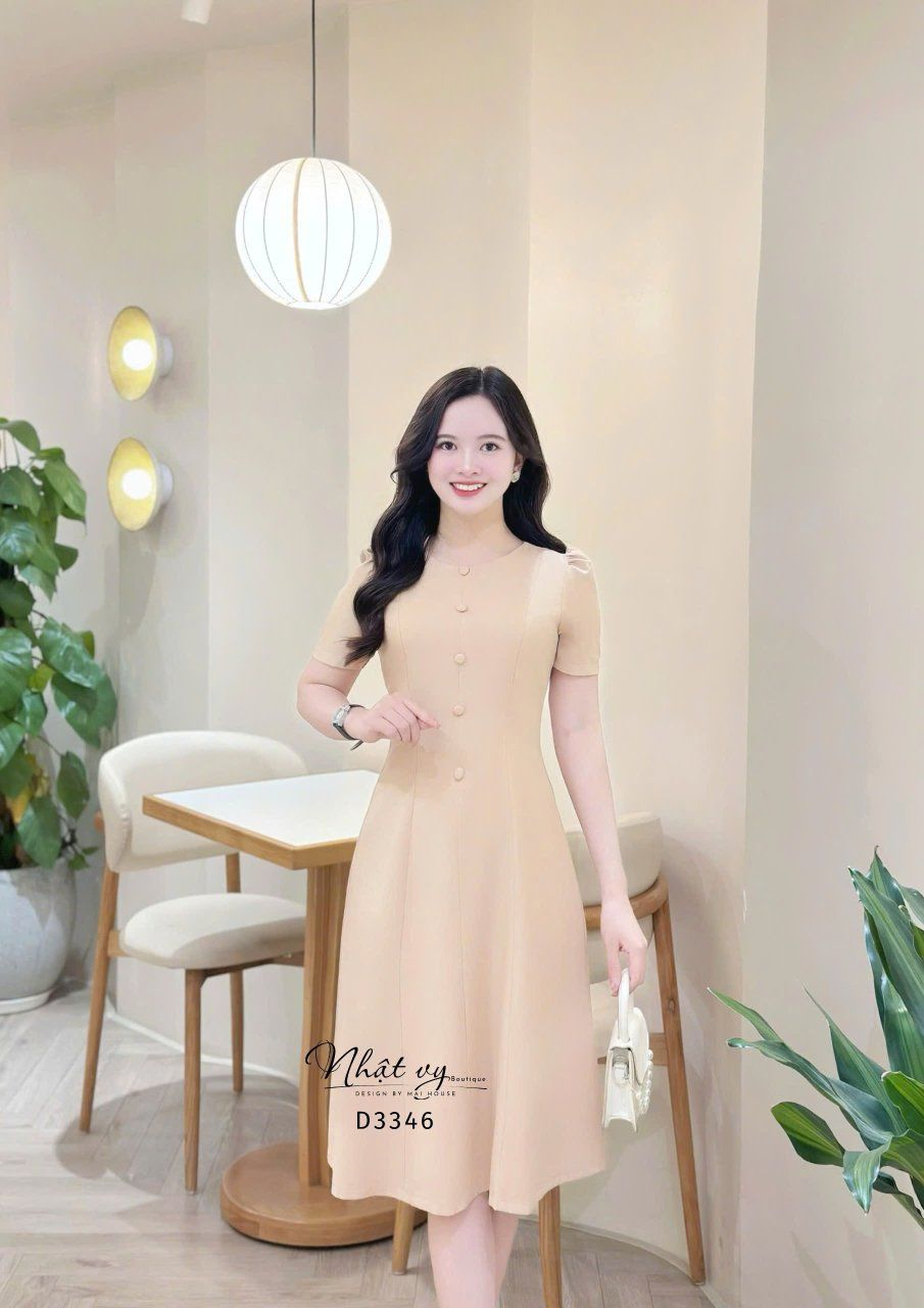 Đầm cổ tròn dáng ôm đơn giản đính cúc bọc - D3346