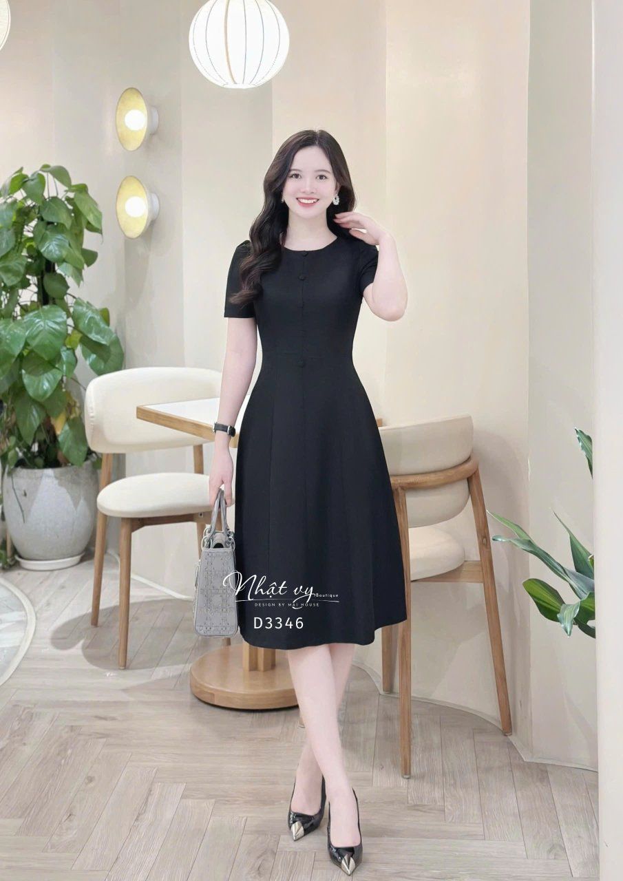 Đầm cổ tròn dáng ôm đơn giản đính cúc bọc - D3346