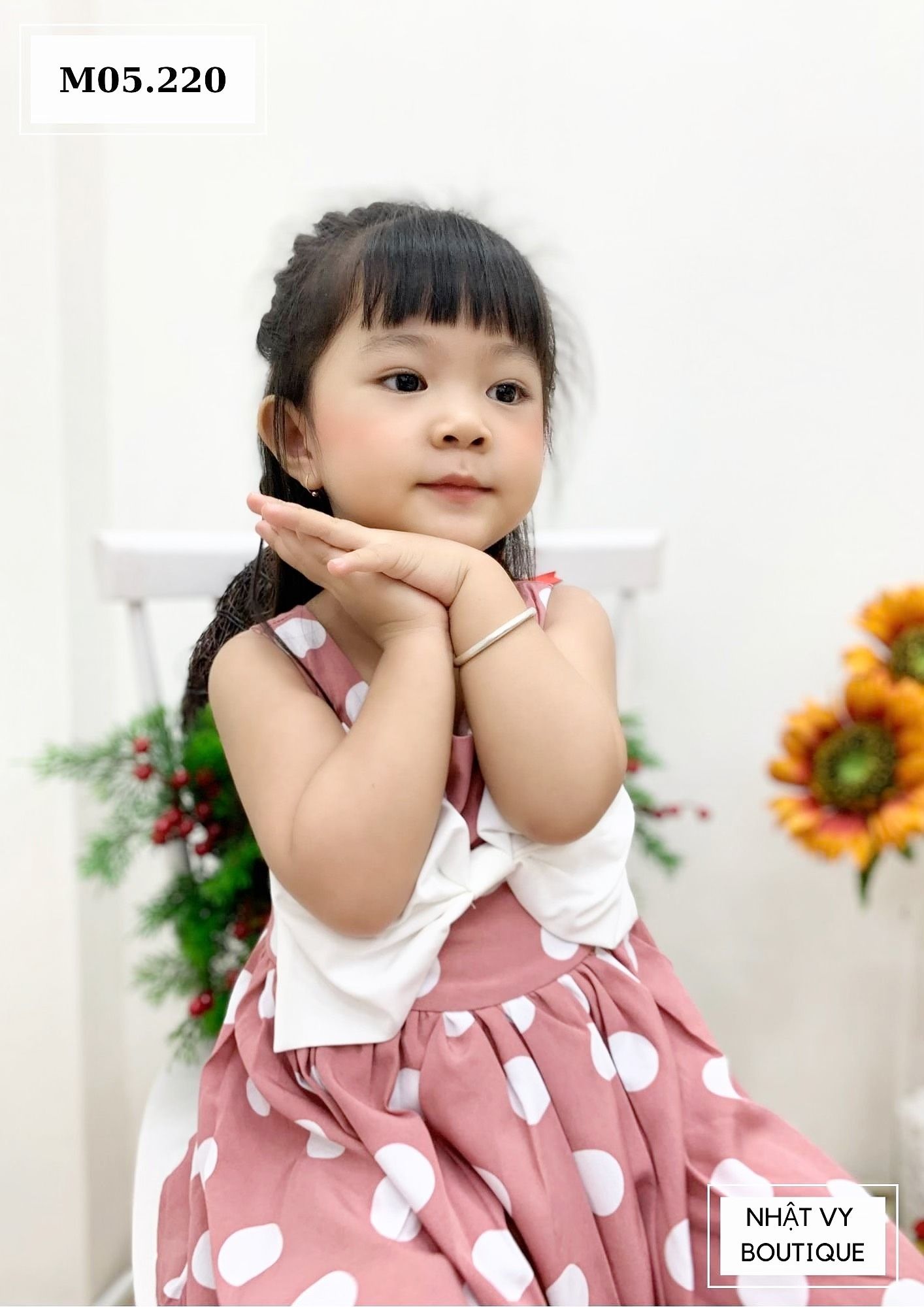 ĐẦM BÉ SÁT NÁCH BI TO - M05