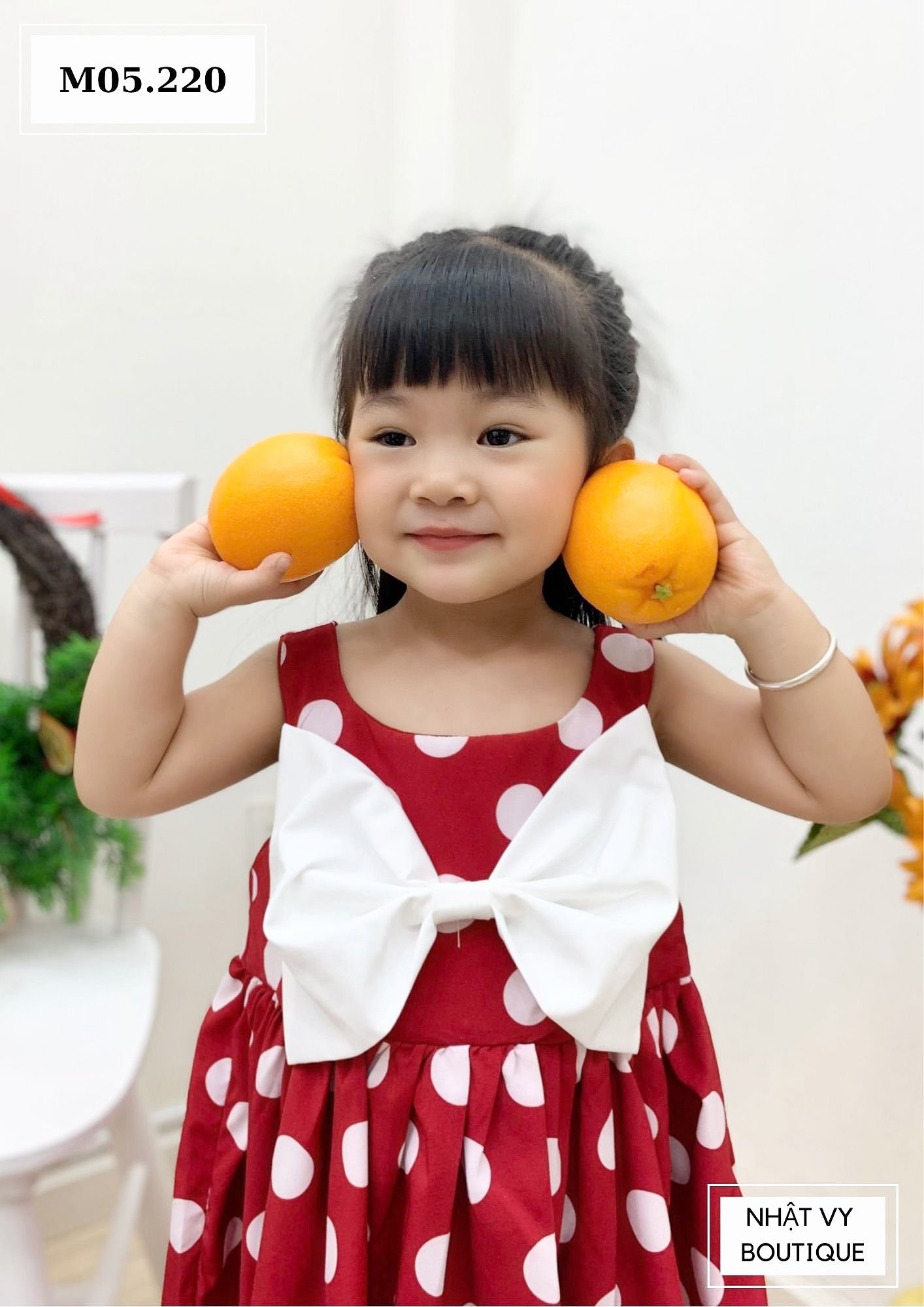ĐẦM BÉ SÁT NÁCH BI TO - M05