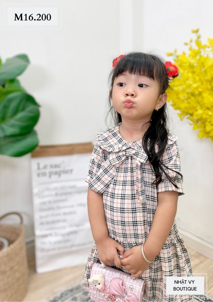 ĐẦM BÉ BUBERY CỔ XẾP BÈO M16