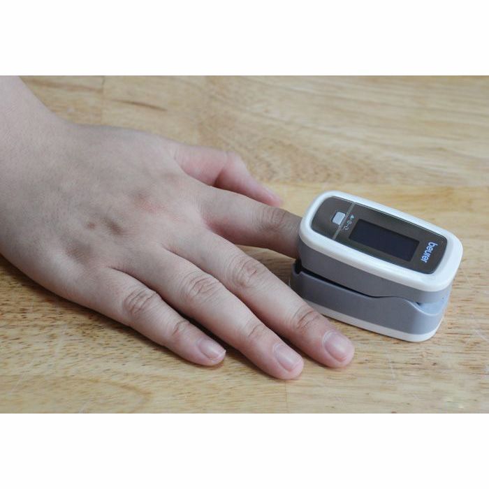 Máy Đo Nồng Độ Oxy Trong Máu (SPO2) Và Nhịp Tim Beurer PO30