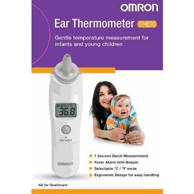 Nhiệt Kế Điện Tử Đo Tai Omron TH839S