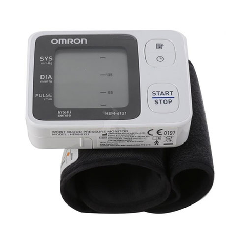 Máy Đo Huyết Áp Cổ Tay Omron HEM-6131