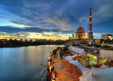 Cần Thơ - HCM - Kuala Lumpur - Ipoh 4 Ngày