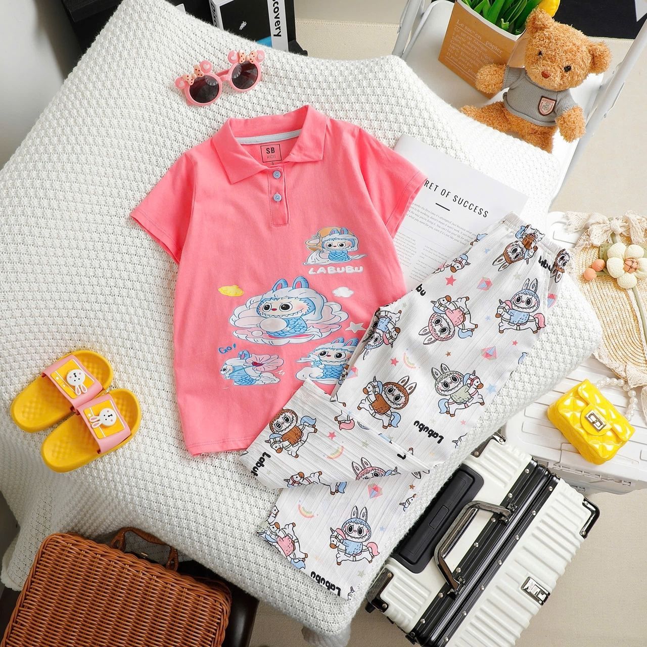 23-46kg S-XXL Đồ bộ tay ngắn bé gái- Hồng Labubu DB91