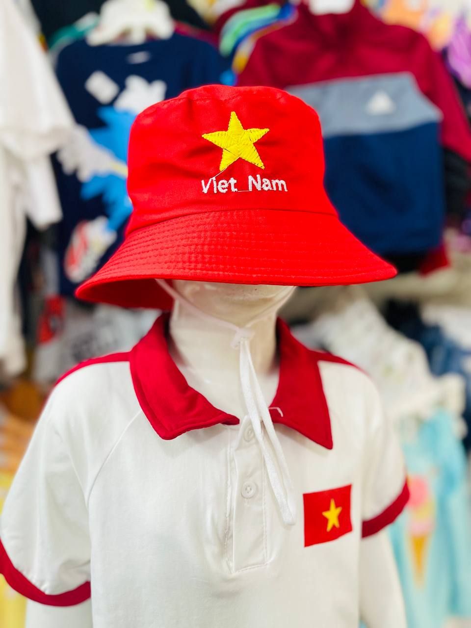 Nón vành thêu cờ đỏ sao vàng cho trẻ em (loại dày, quai nón to bản)-Nón vành
