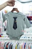  [6m-12m] Bodysuit Tay Dài Bé Trai GP - Xám Cà Vạt 