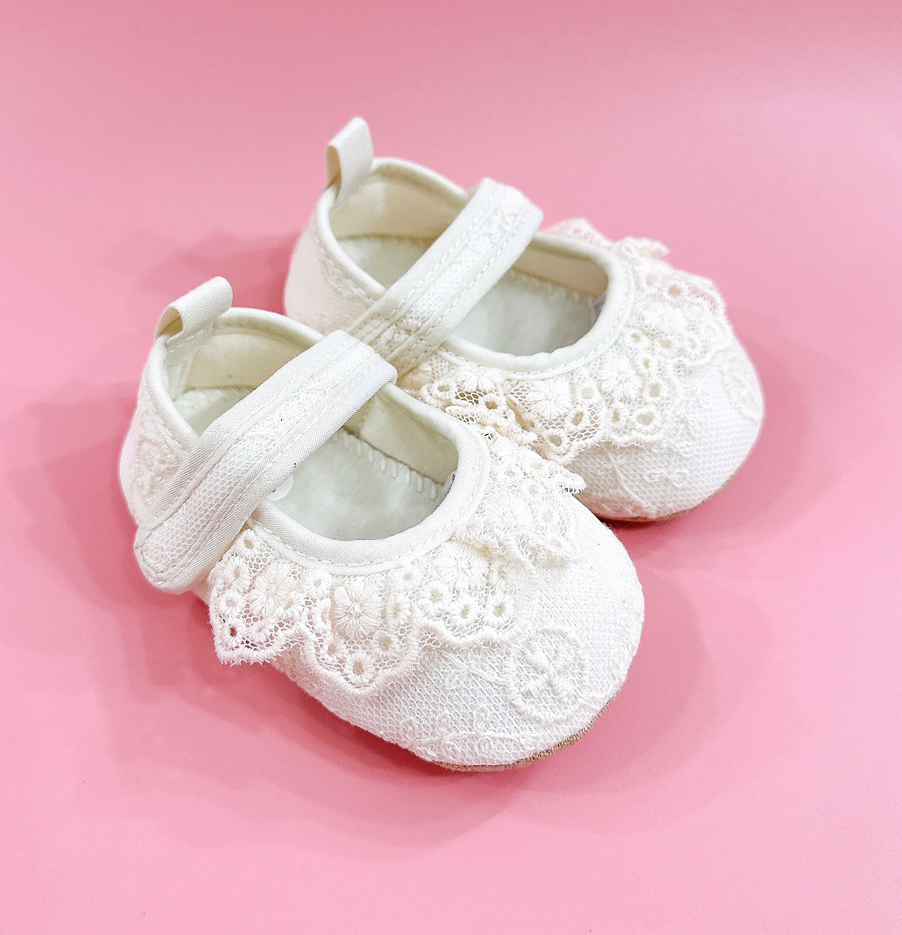 Giày tập đi thun mềm cho bé- Trắng ren GT01