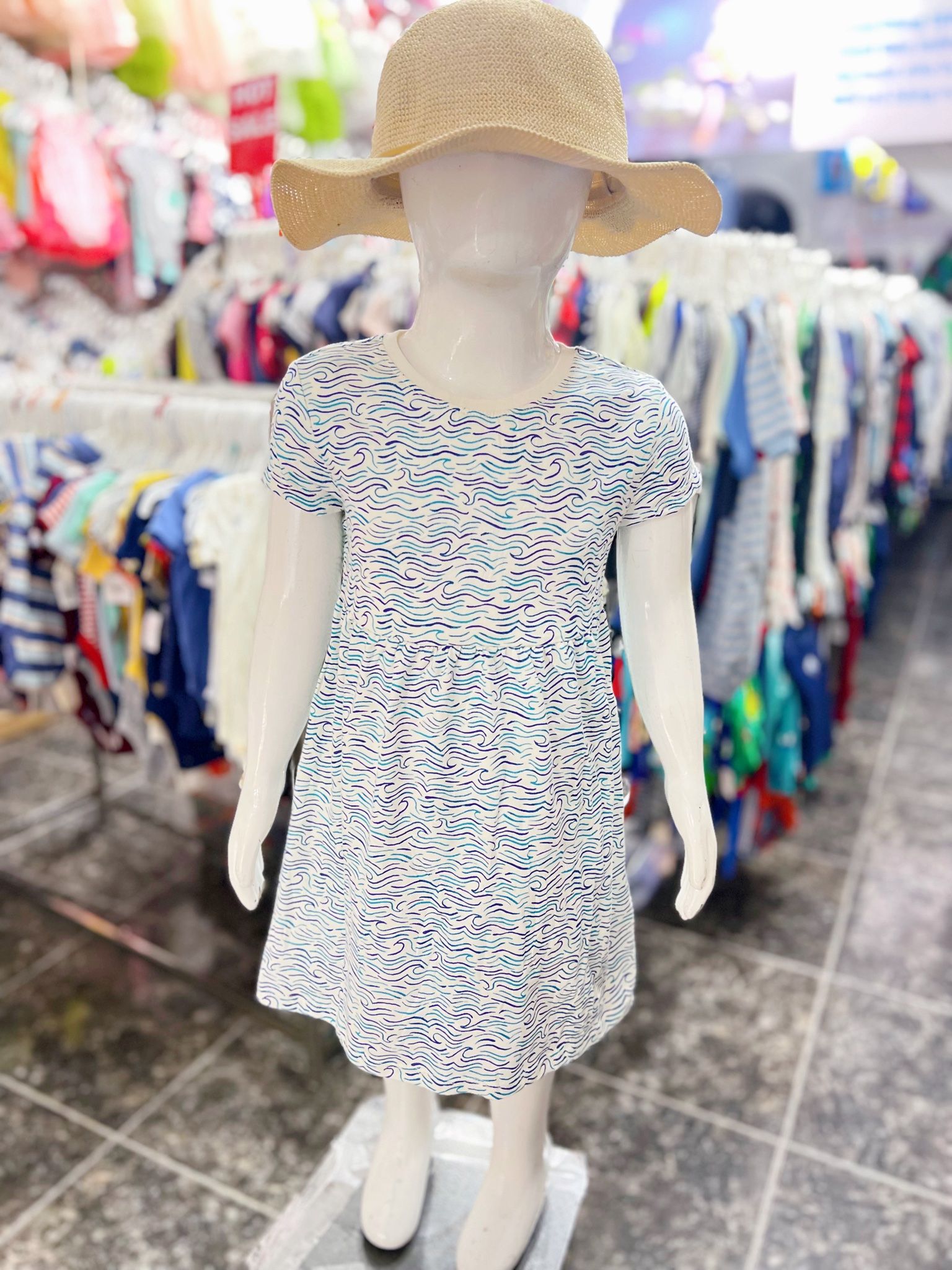 11-12kg; 14-17kg Đầm thun coton Tay ngắn ON- Kem vân sóng xanh B25