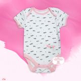  [15-16kg] Bodysuit Tay Ngắn Bé Gái - Trắng Chữ Nhỏ 