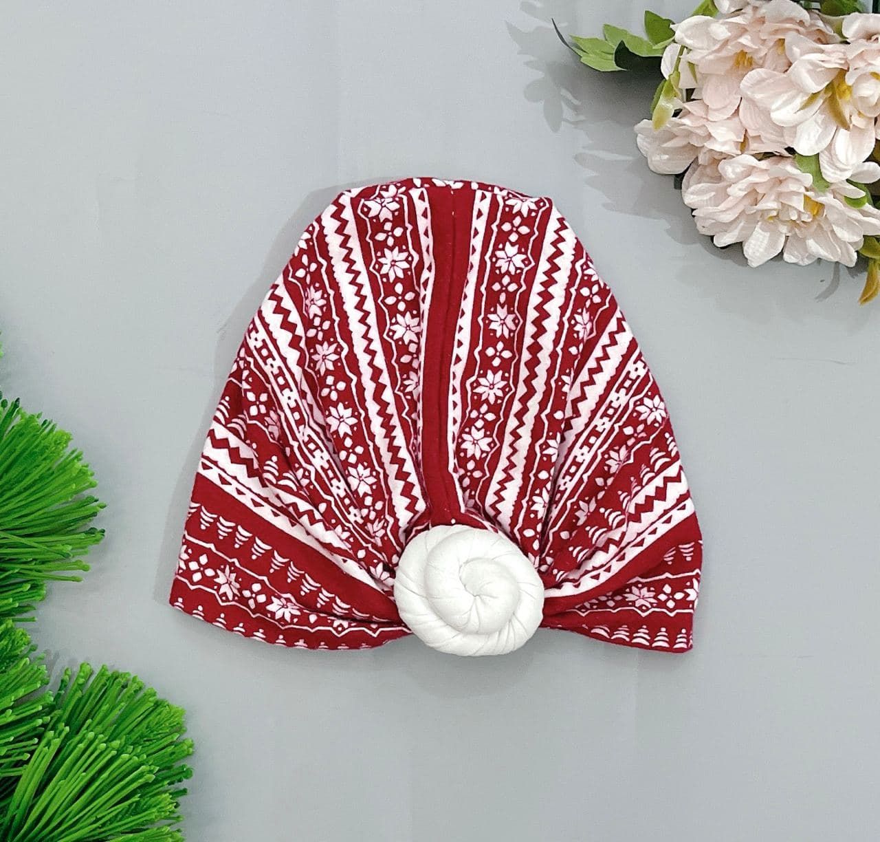 Nón Thun Bé Gái - Họa Tiết Xoắn Trắng