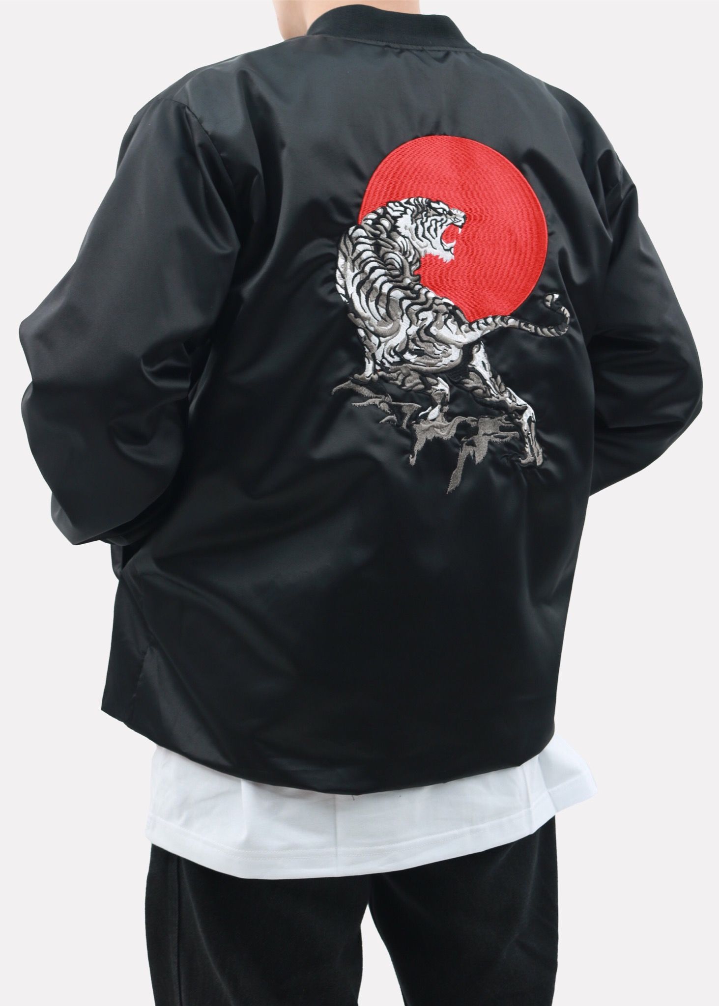 Varsity Jackets “Hồng Nguyệt Bạch Hổ”