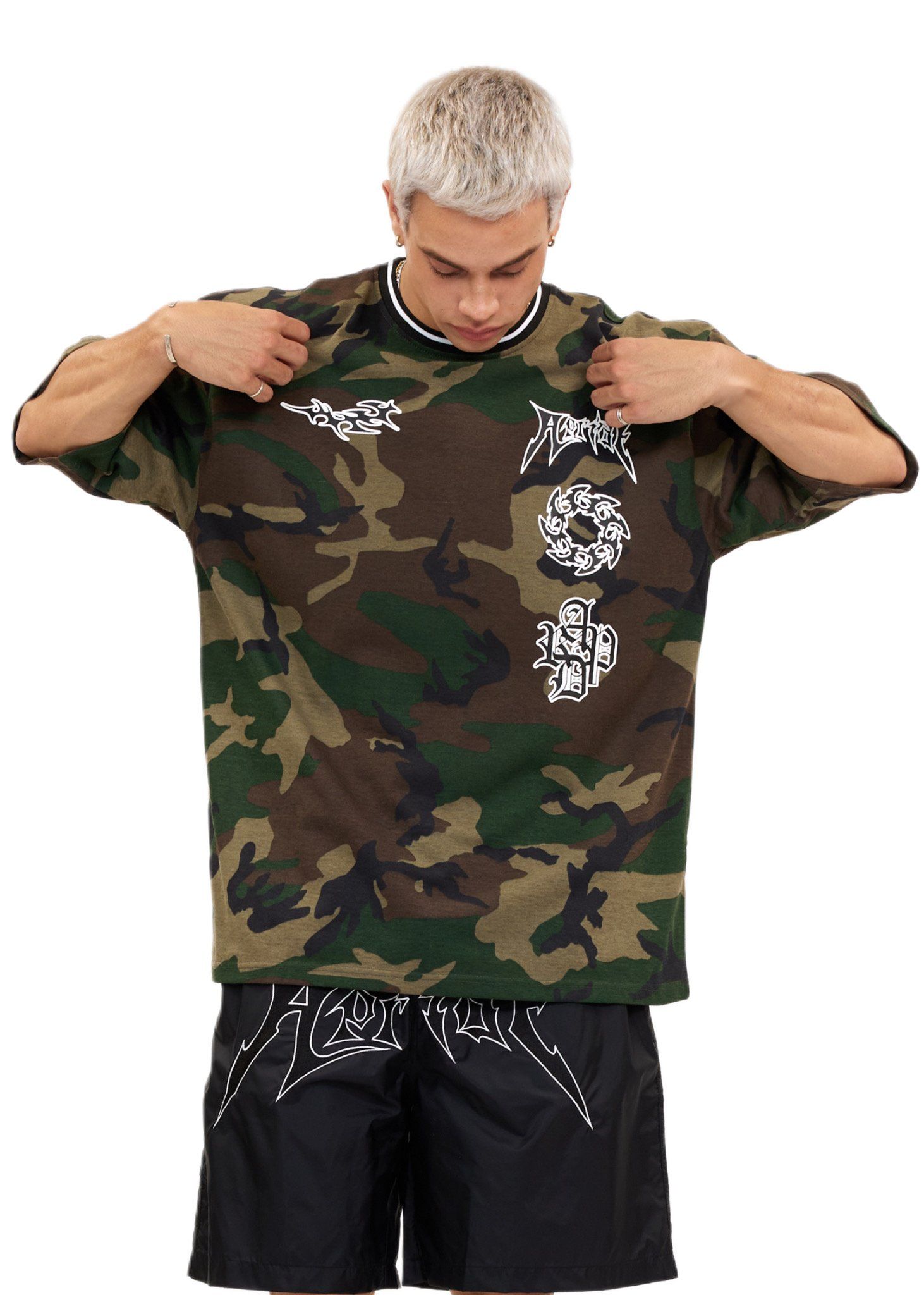 Spiky punk camo tee