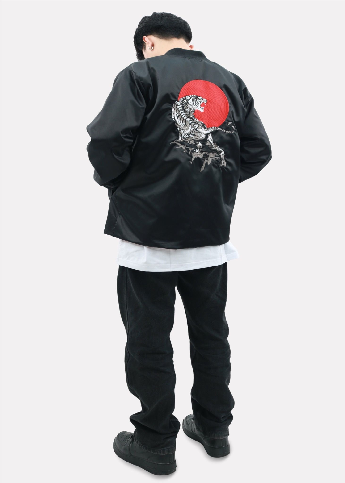 Varsity Jackets “Hồng Nguyệt Bạch Hổ”