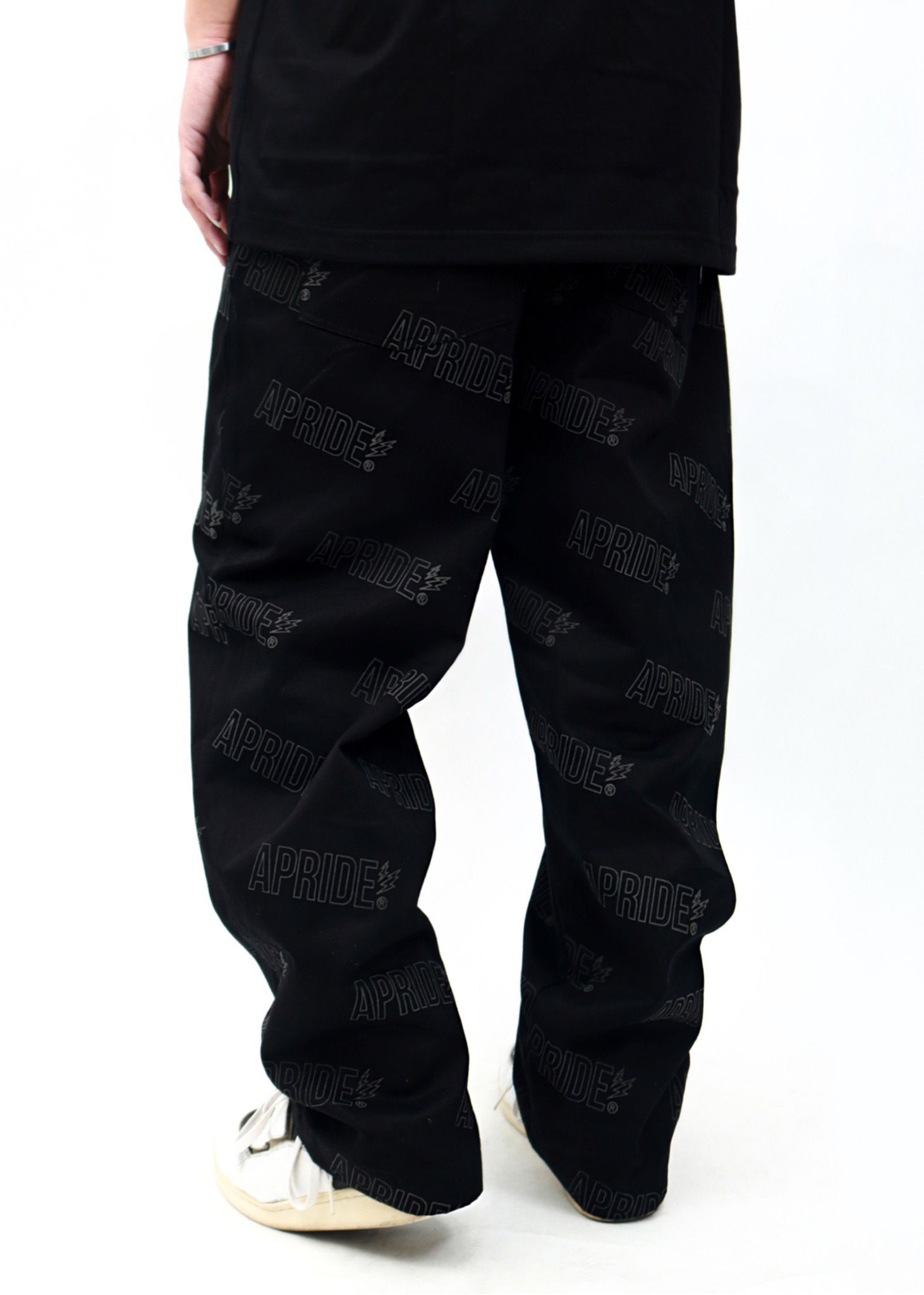 Apride Fullprinted Pants