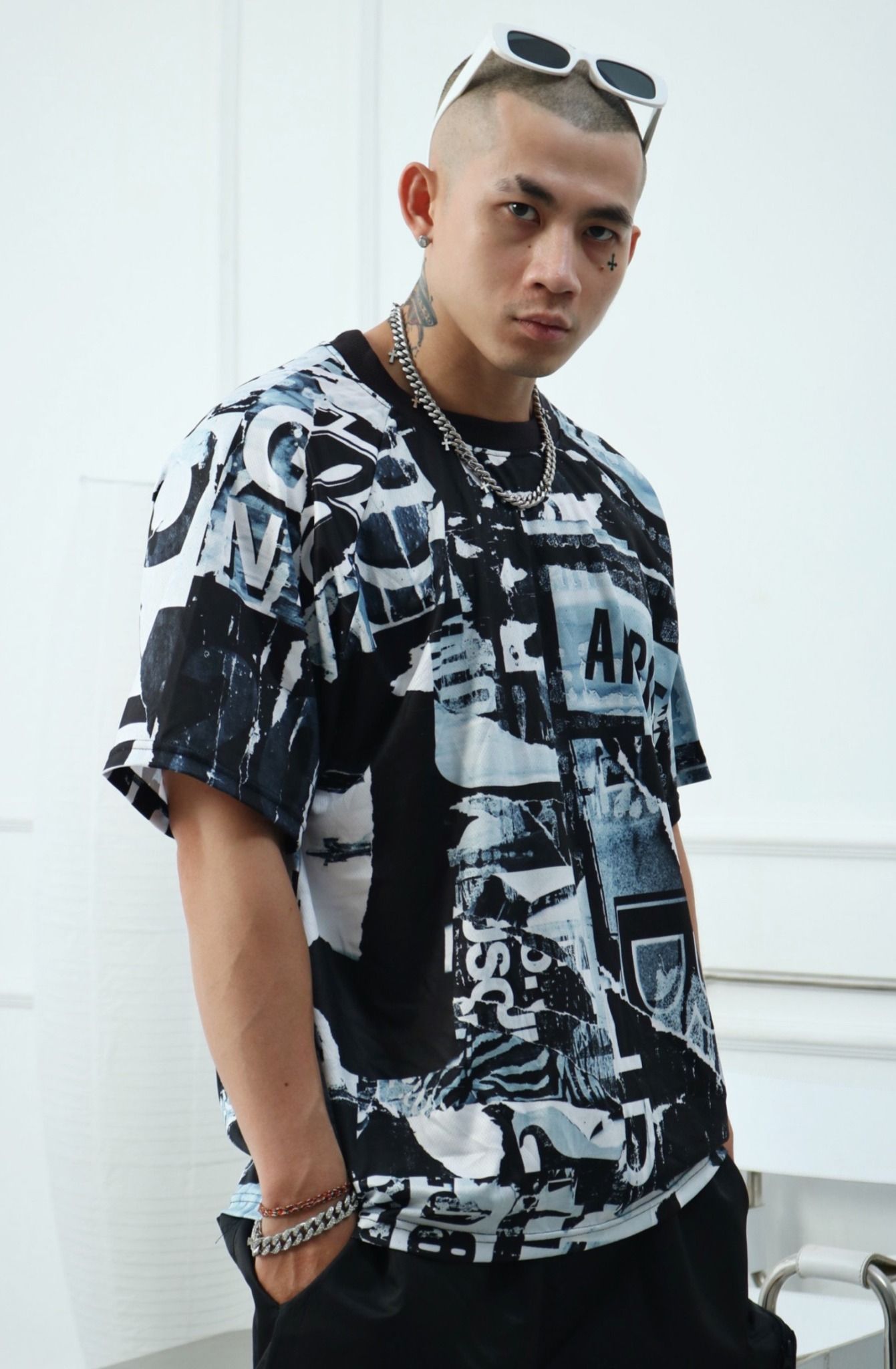 Apride paper summer mesh tee