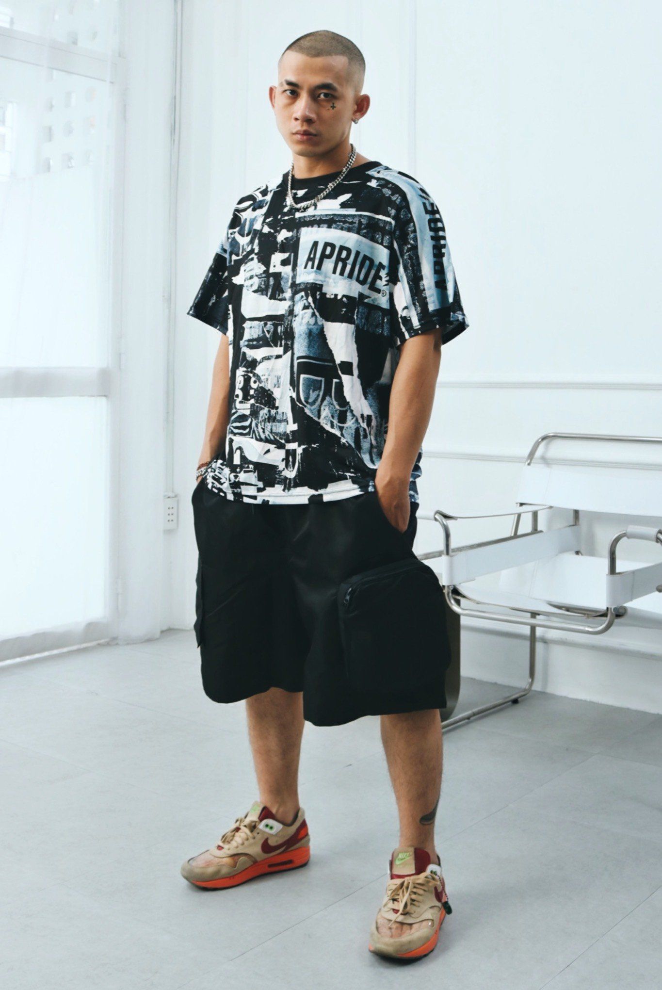 Apride paper summer mesh tee