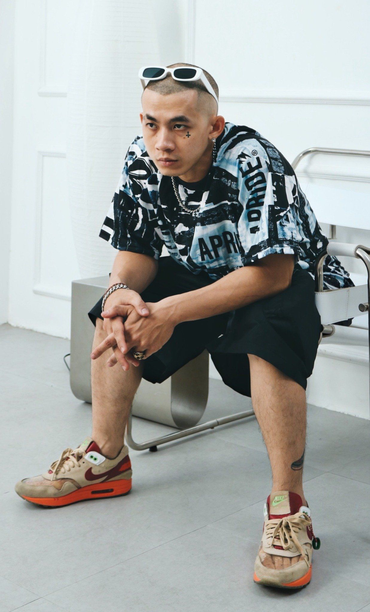 Apride paper summer mesh tee