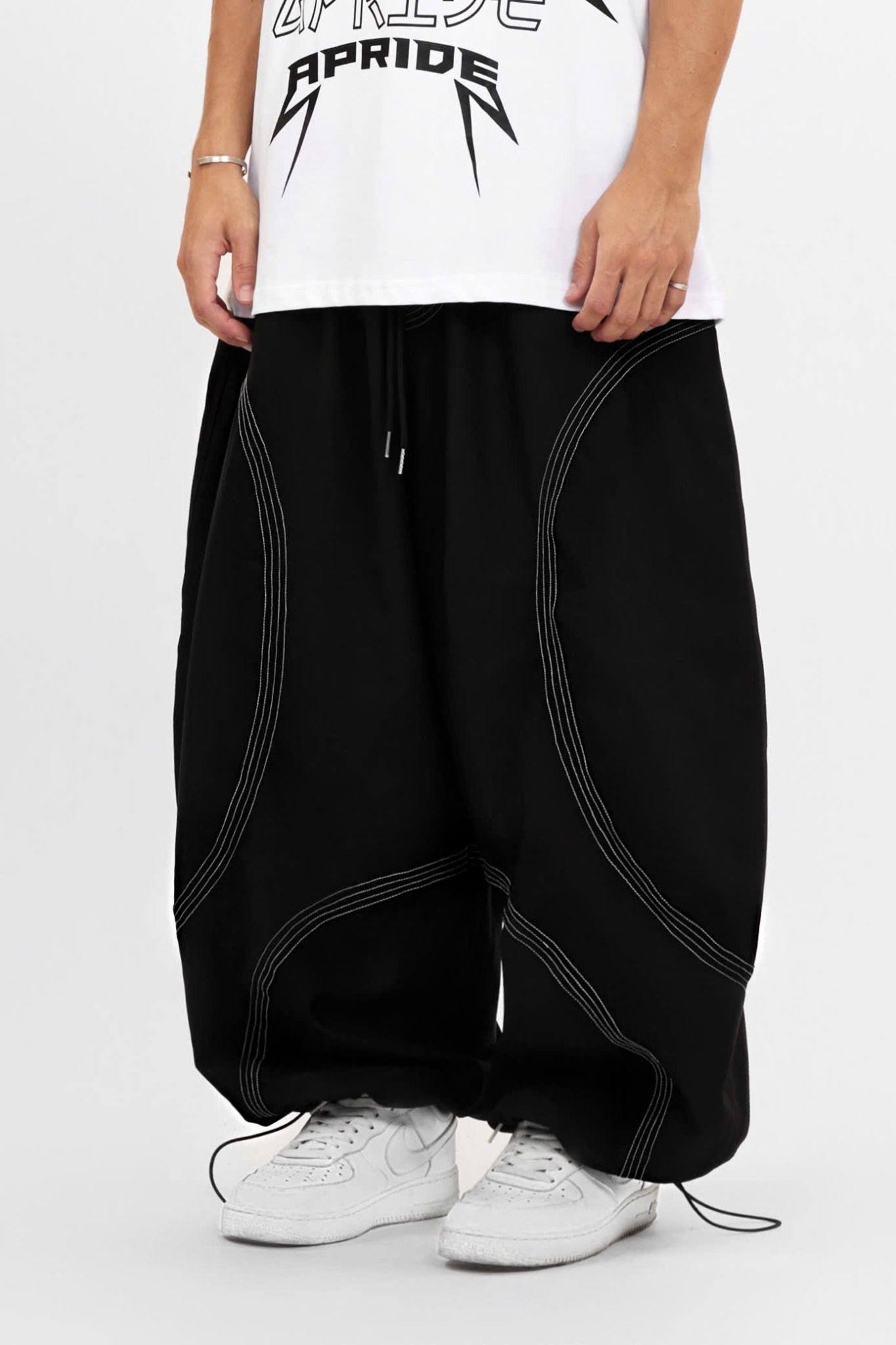 Wideleg Line Pants