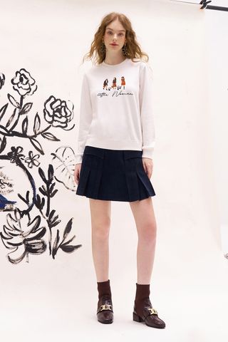 Sweatshirts casual style da cá trắng thêu little women