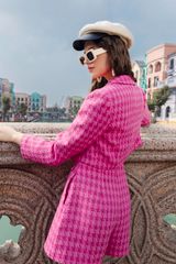 Áo khoác tweed houndstooth hồng khuy kim loại crop