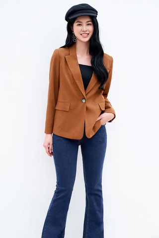 Blazer casual style da lộn camel cổ hai ve