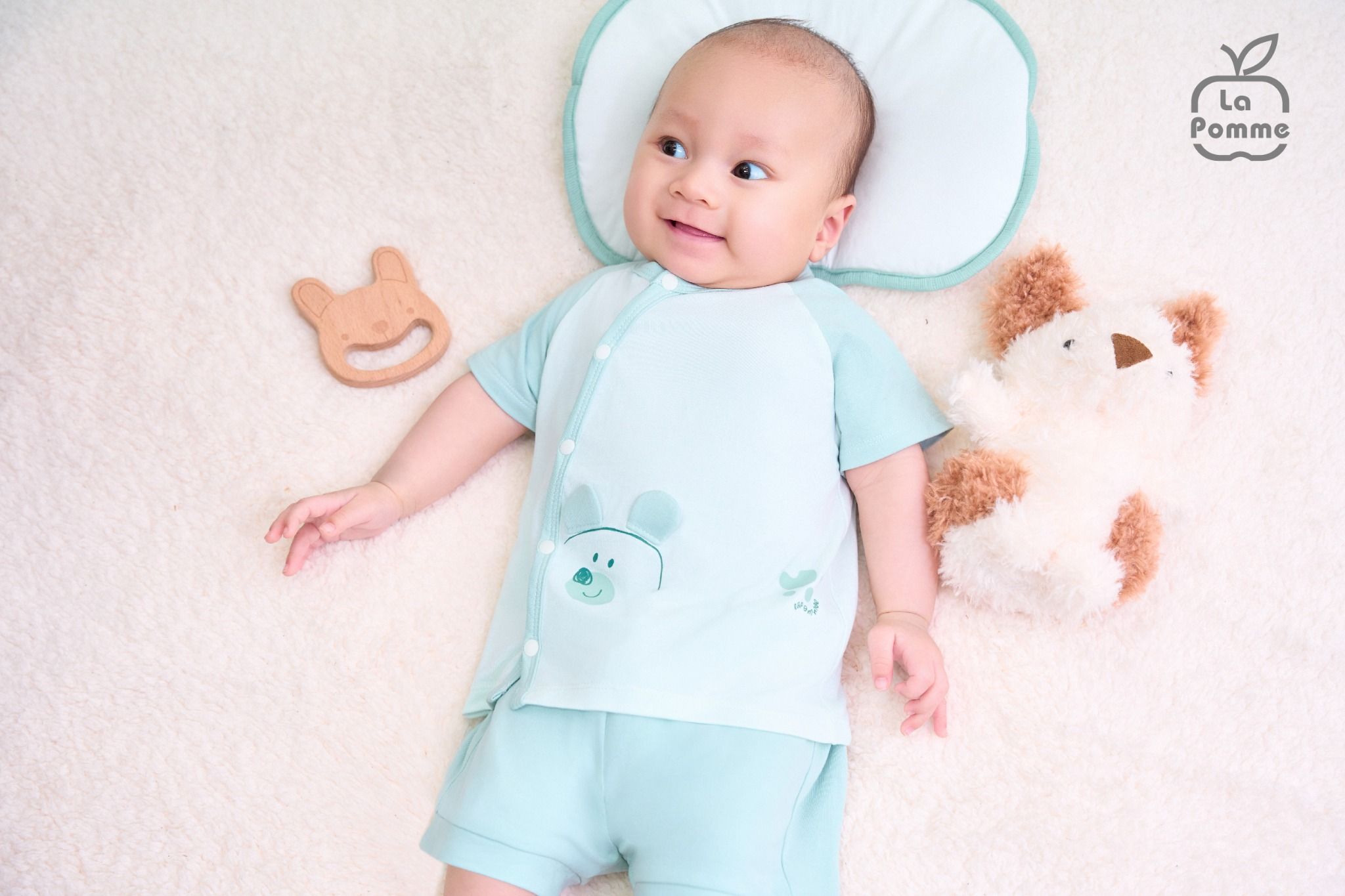 Bộ cộc tay cúc giữa La Pomme Người bạn ú òa